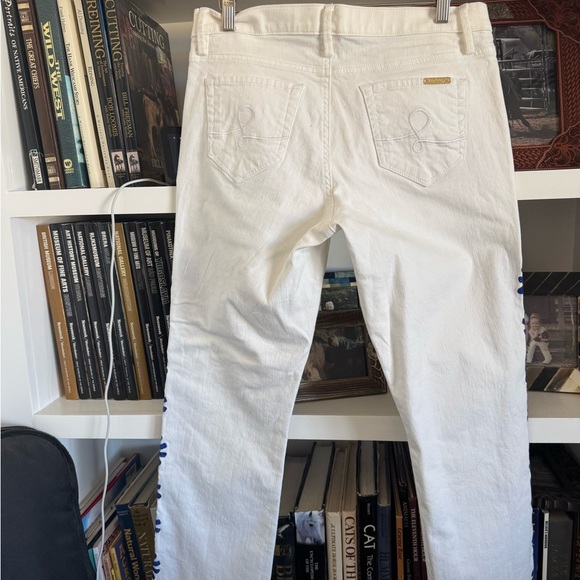 Lilly Pulitzer White Jeans with Blue Floral Embroidery - Picture 2 of 9